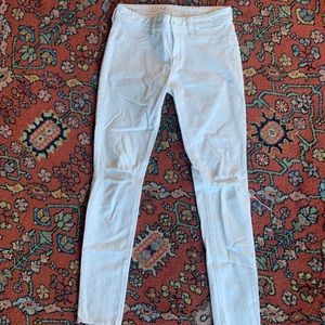 DL1961 White Distressed Jeans sz. 27